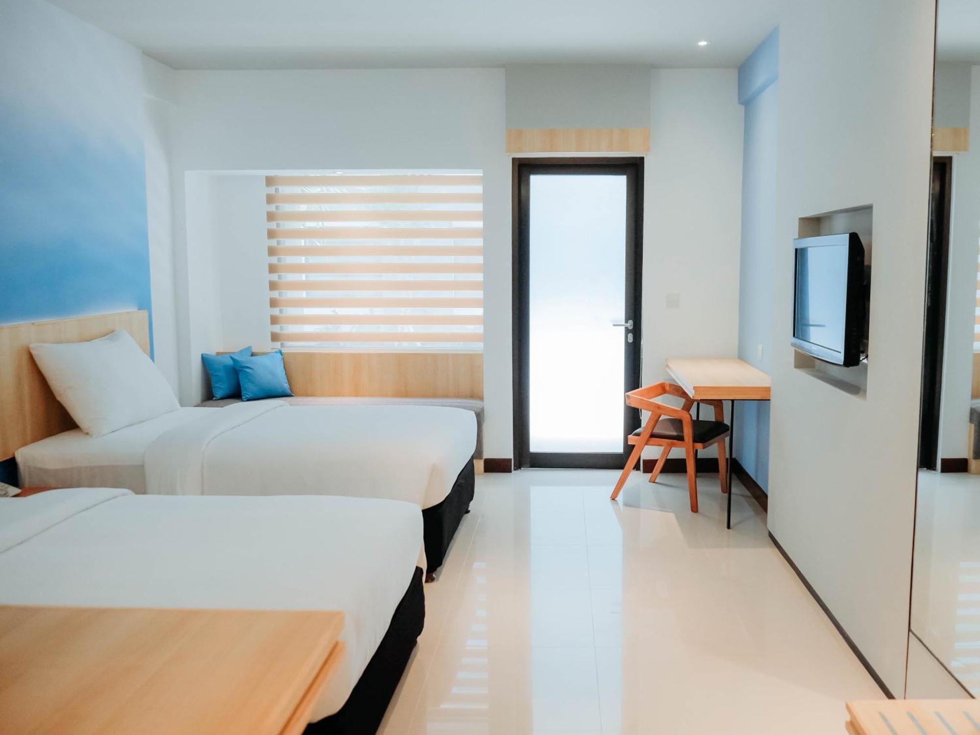 Bloo Bali Hotel Kuta Lombok Esterno foto