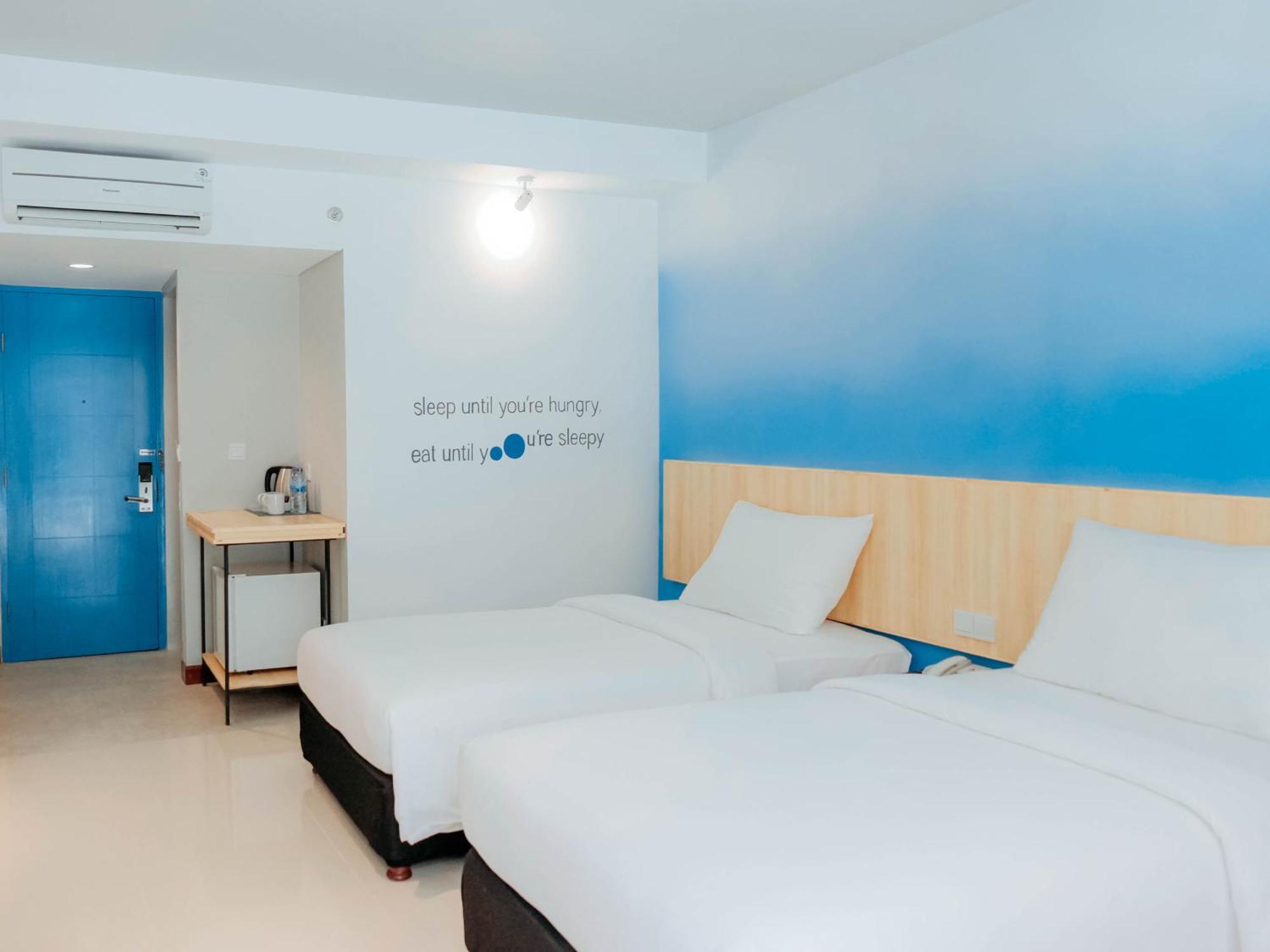 Bloo Bali Hotel Kuta Lombok Esterno foto