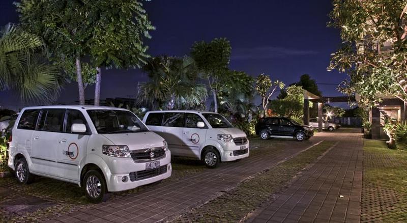 Bloo Bali Hotel Kuta Lombok Esterno foto