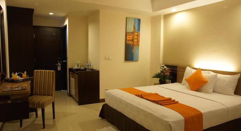Bloo Bali Hotel Kuta Lombok Esterno foto