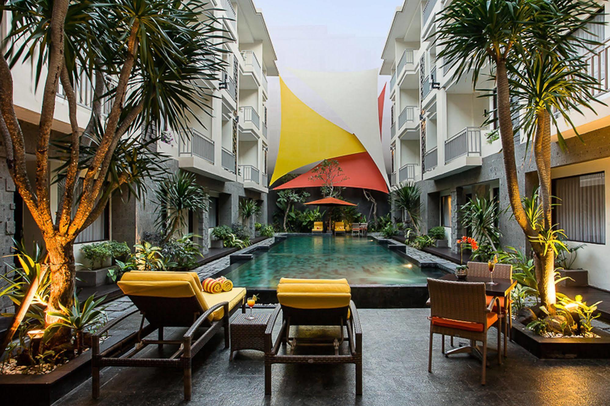 Bloo Bali Hotel Kuta Lombok Esterno foto