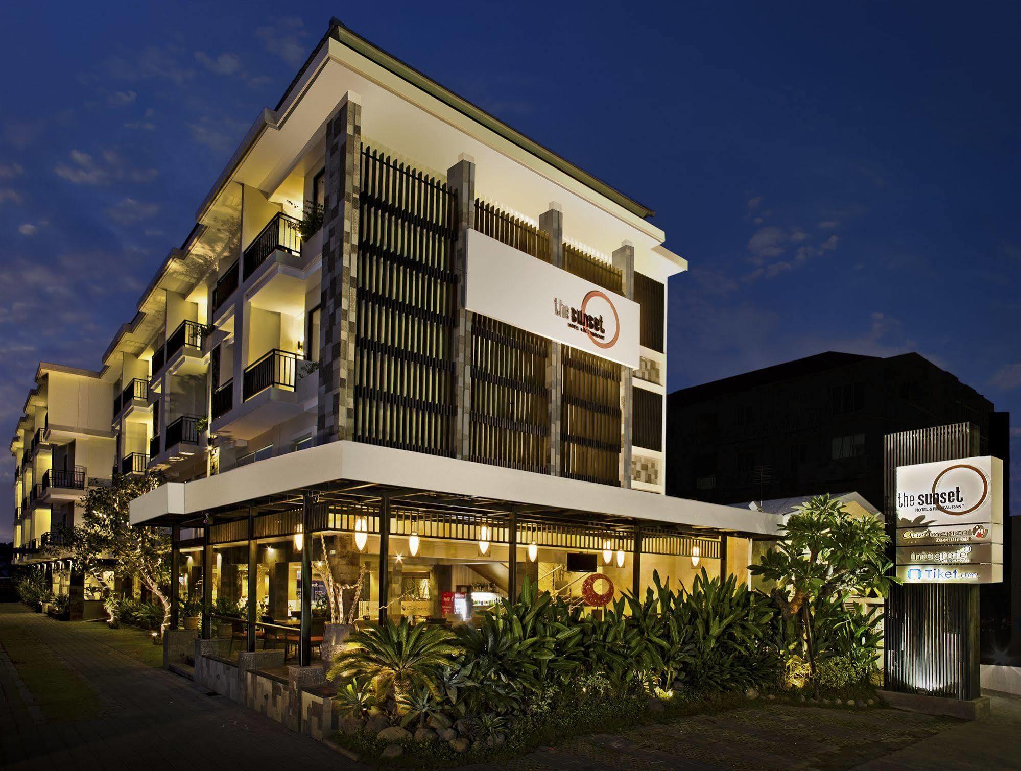 Bloo Bali Hotel Kuta Lombok Esterno foto