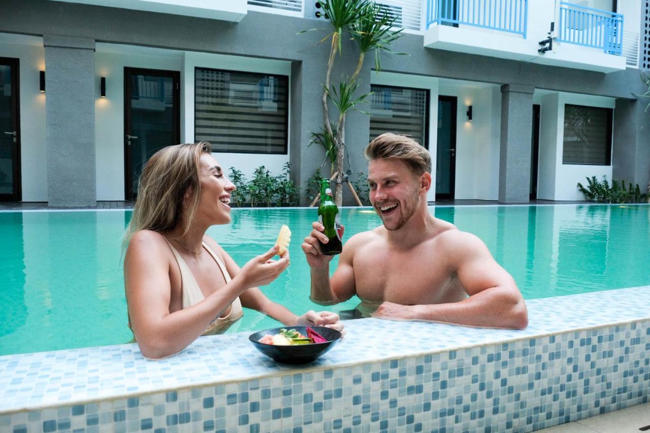 Bloo Bali Hotel Kuta Lombok Esterno foto